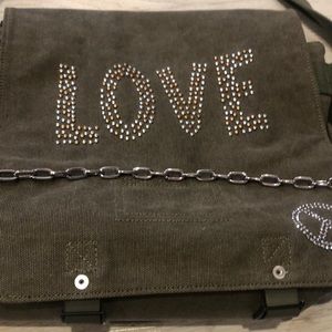 The most amazing crossbody bag